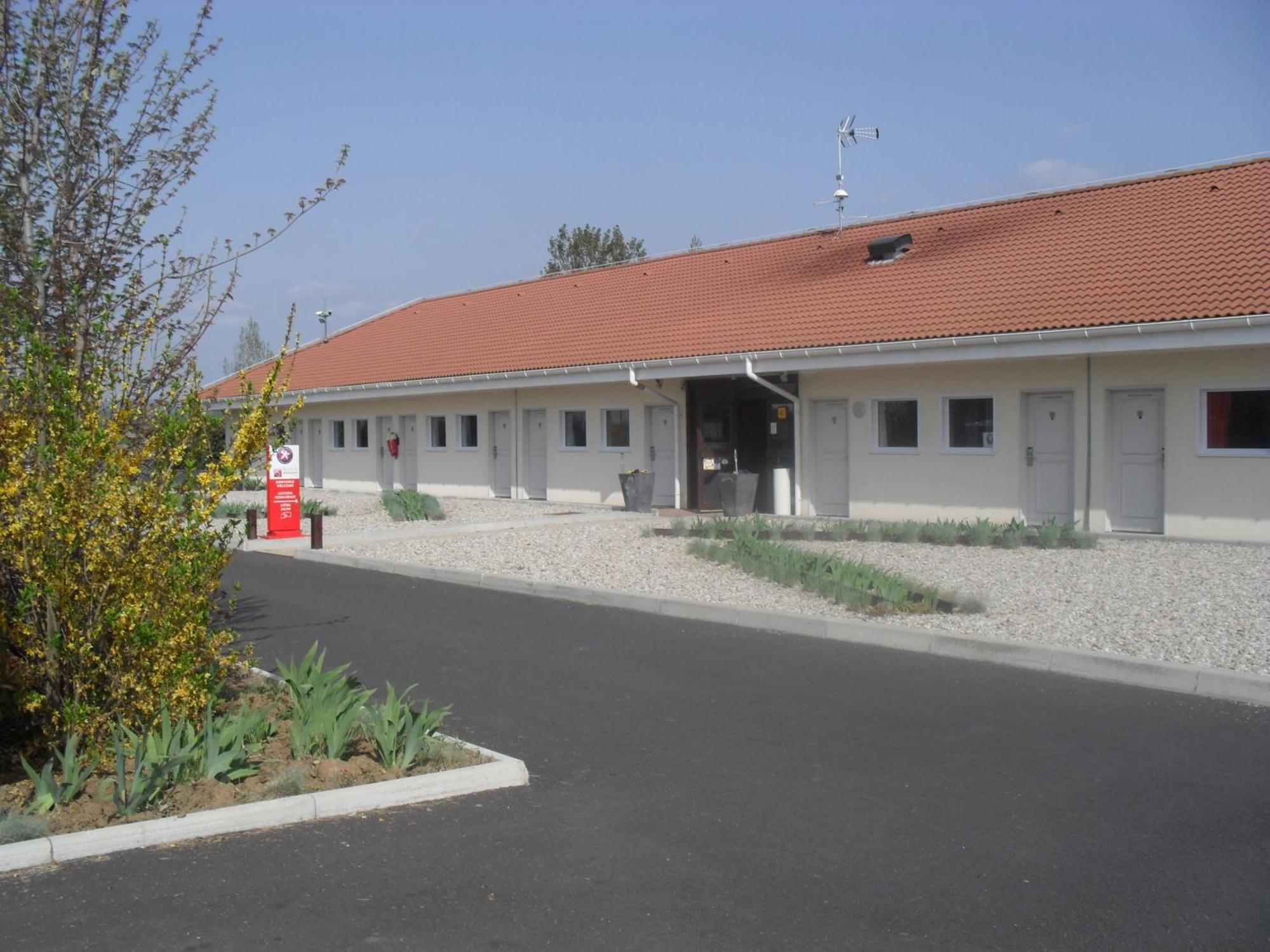 Hotel Evan Lempdes sur Allagnon Экстерьер фото