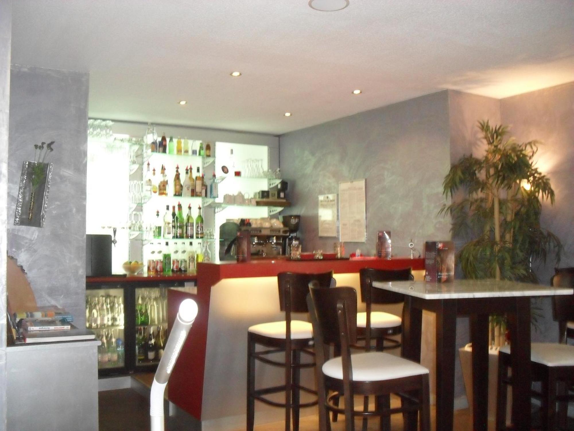 Hotel Evan Lempdes sur Allagnon Экстерьер фото