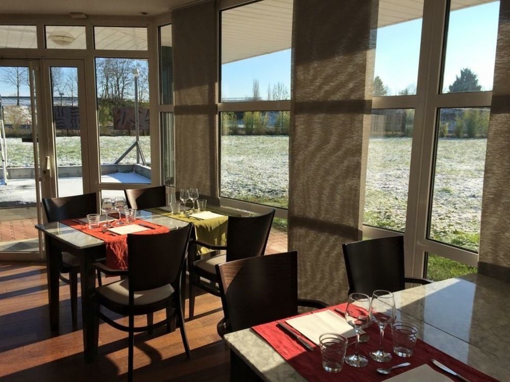 Hotel Evan Lempdes sur Allagnon Экстерьер фото