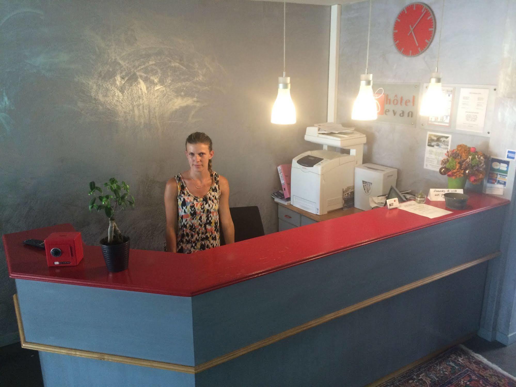 Hotel Evan Lempdes sur Allagnon Экстерьер фото